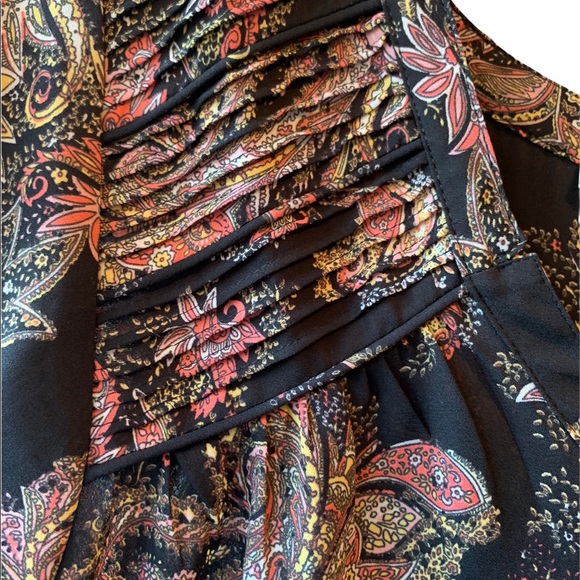 Daniel Rainn Cap Sleeve Popover Top  with V Neck & Pleating sz PL - Picture 4 of 9